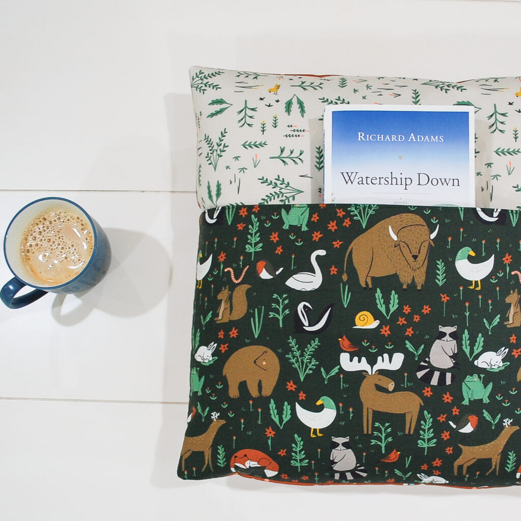 Sew a reading pillow tutorial