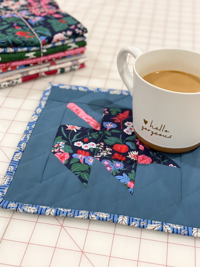 Maple Leaf Quilt Block Mug Rug Tutorial