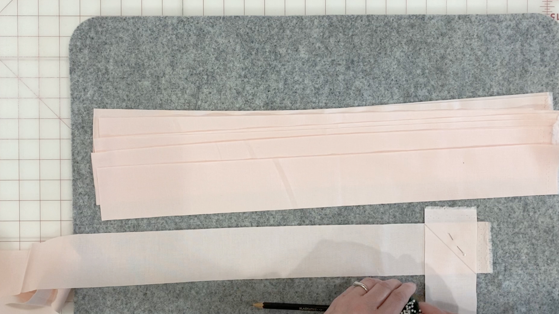 How to Bind a Quilt – Easy Tutorial for Beginners