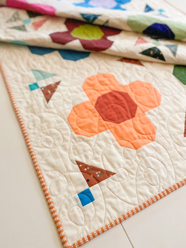 Gem Blossom quilt longarm quilting detail